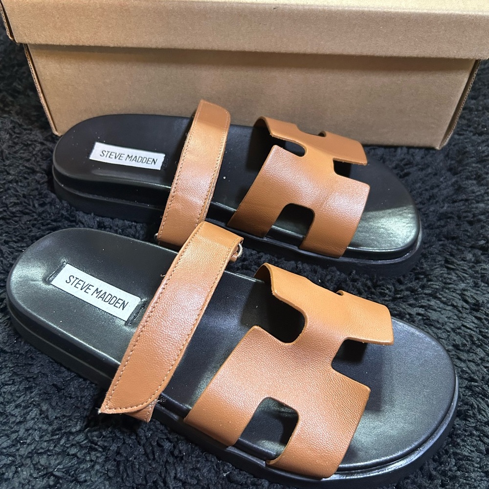 Steve Madden Tan Slide Sandals